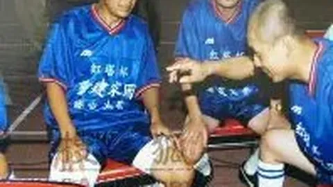 激情对决：萨拉赫领衔，利物浦三将首发，阿利松王者归来，森林队迎硬仗！